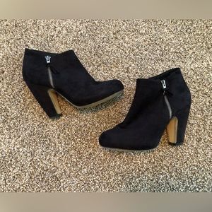 Madden Girl Black Heeled Booties Size 9